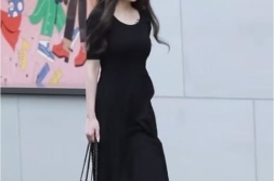 穿黑西装的酷小姐姐头像,时尚与力量的完美融合